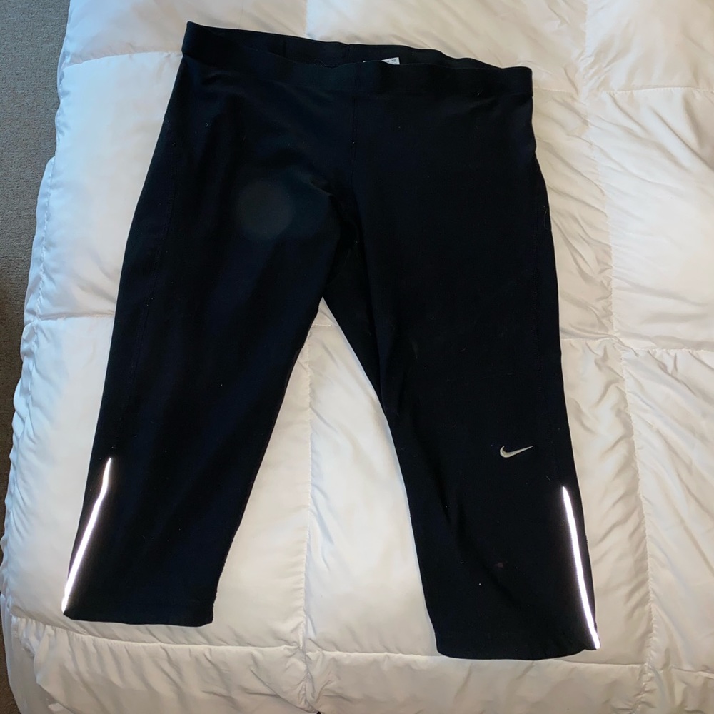 Nike workout capris